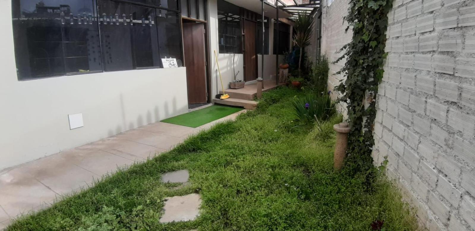 לינה וארוחת בוקר פונו Urpi Wasi Backpackers מראה חיצוני תמונה